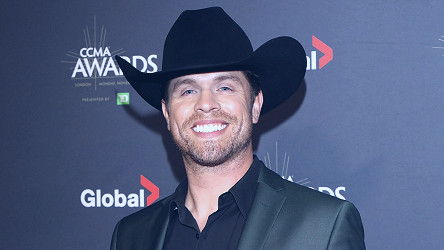 Dustin Lynch reflects on making 'ends meet' for his crew in height of  pandemic: 'It was a high-stress time' | Fox News